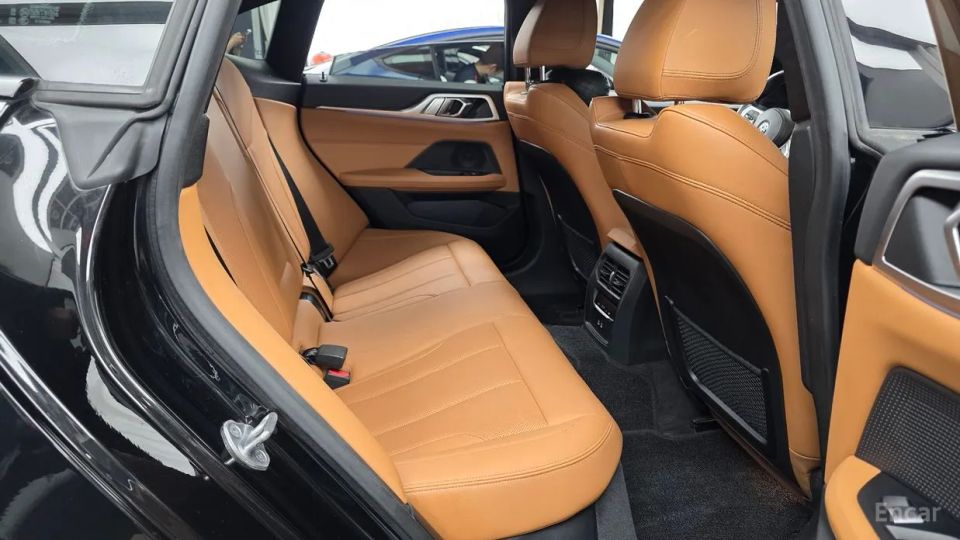 BMW I4