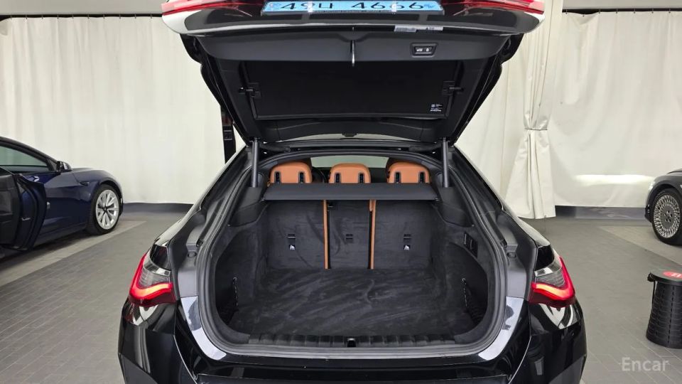 BMW I4