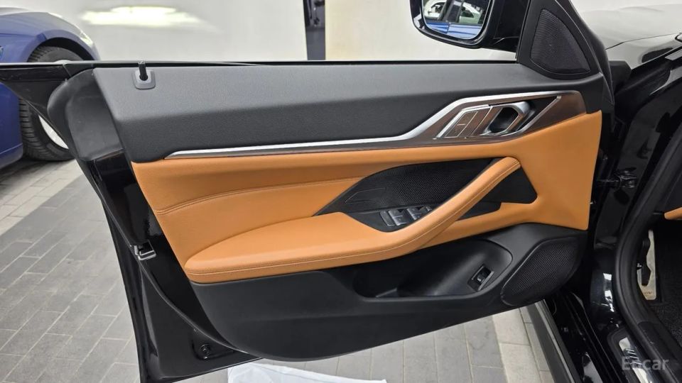 BMW I4