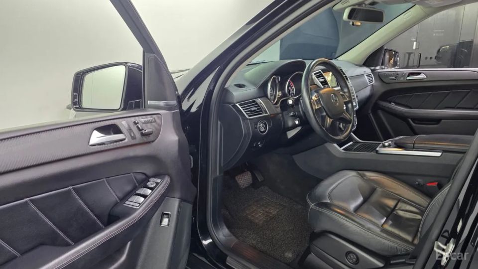 Mercedes-Benz GL-Class
