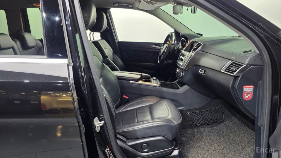 Mercedes-Benz GL-Class