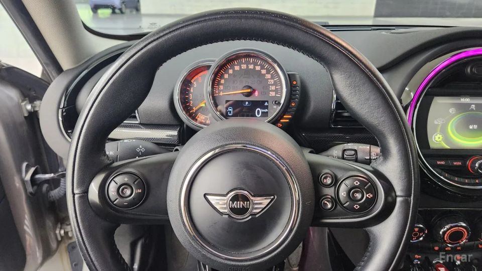 Mini clubman