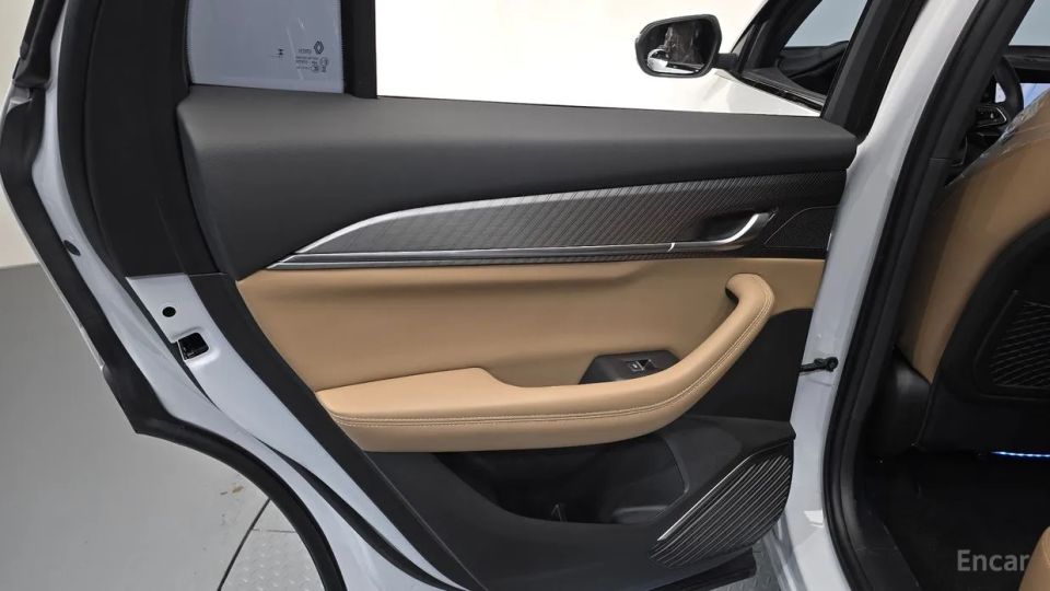 Renault-KoreaSamsung Grand Koleos