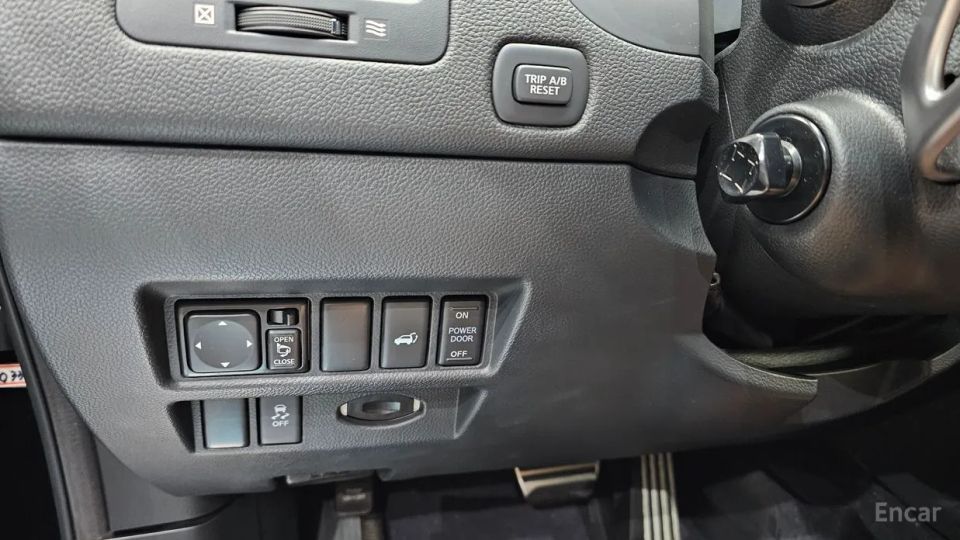 Infiniti QX70