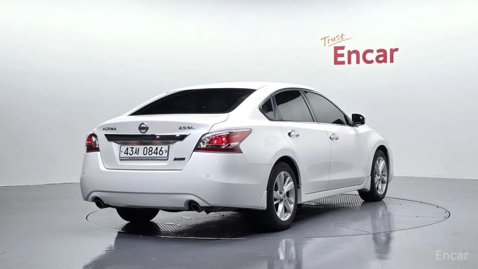 Nissan altima