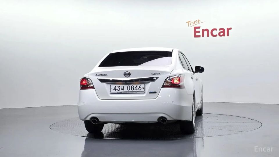 Nissan altima