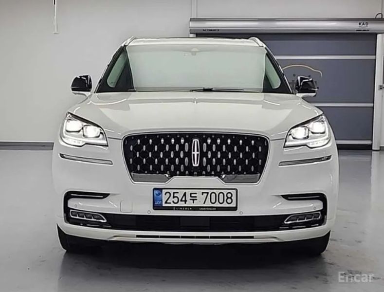 Lincoln Aviator