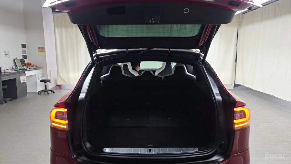 Tesla model-x