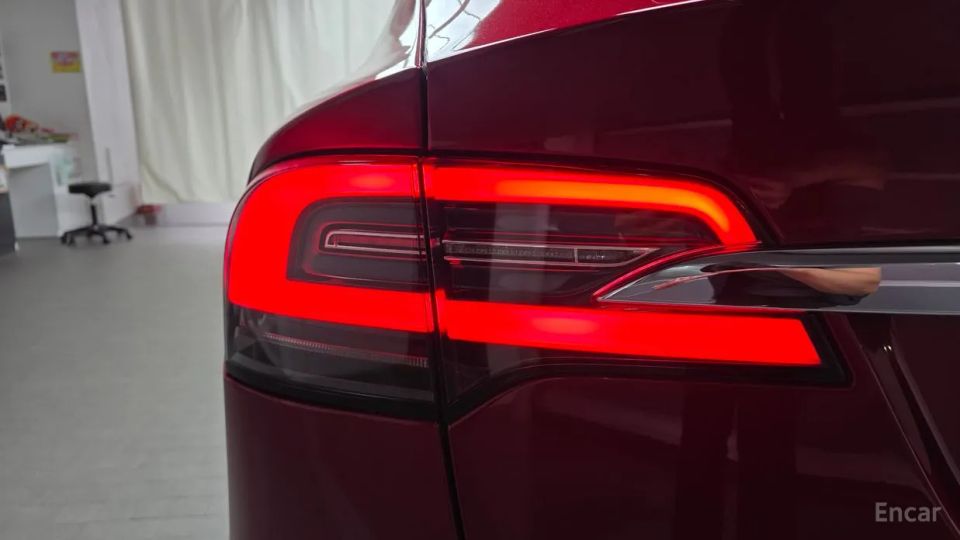 Tesla model-x
