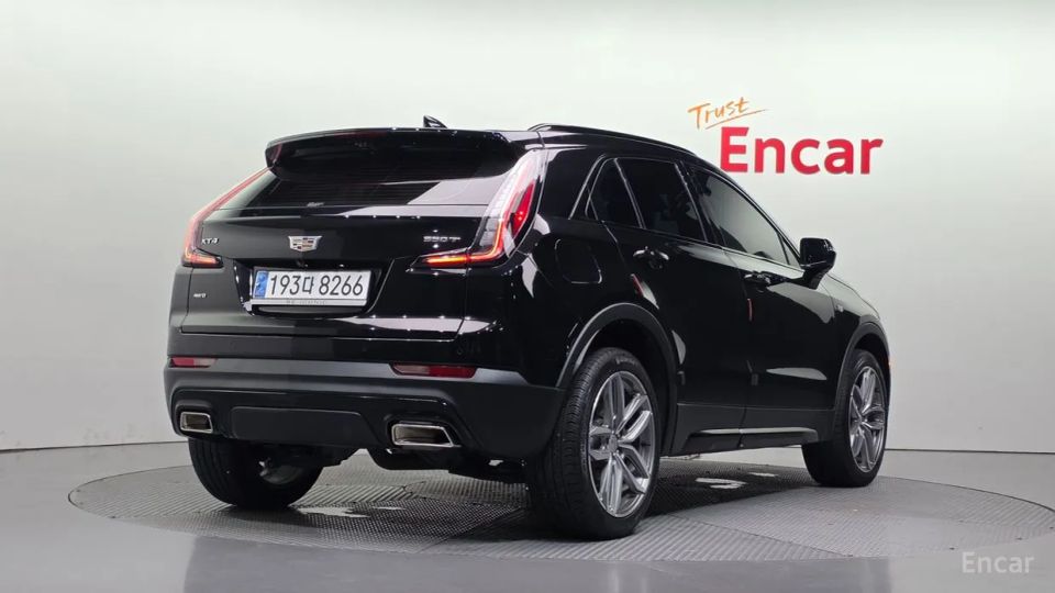 Cadillac XT4