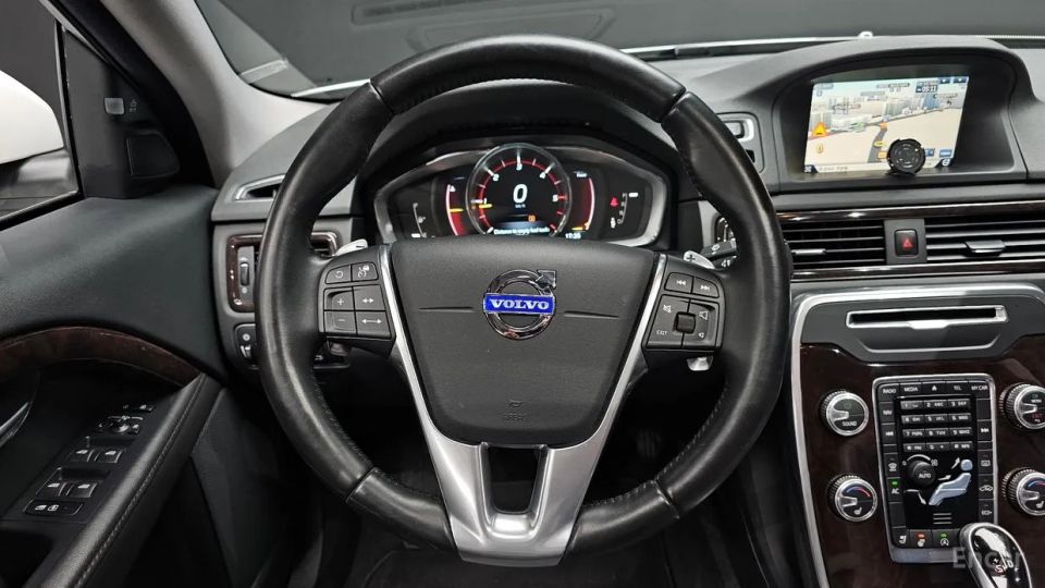 Volvo S80