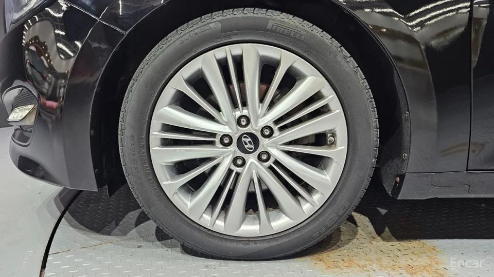 Hyundai Aslan