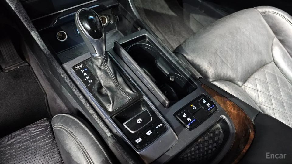 Hyundai Aslan