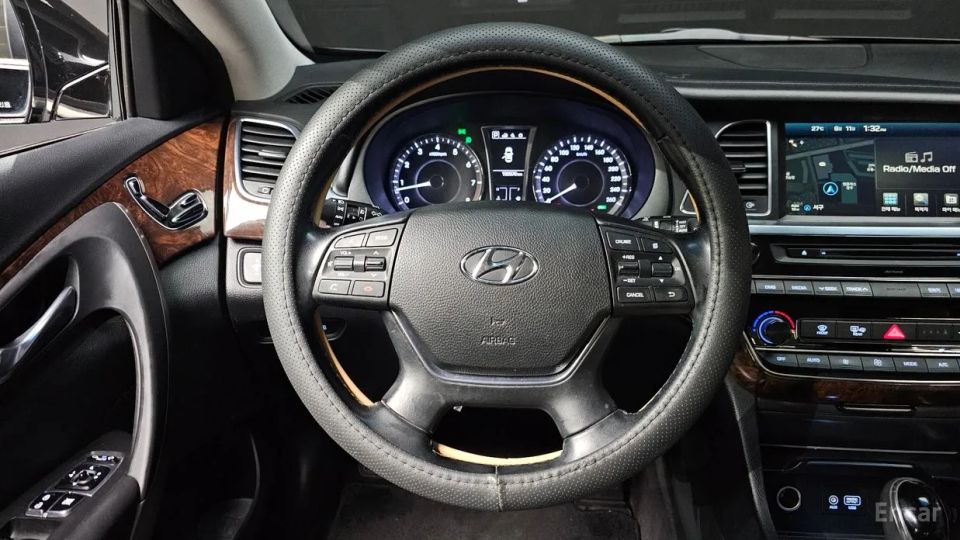 Hyundai Aslan
