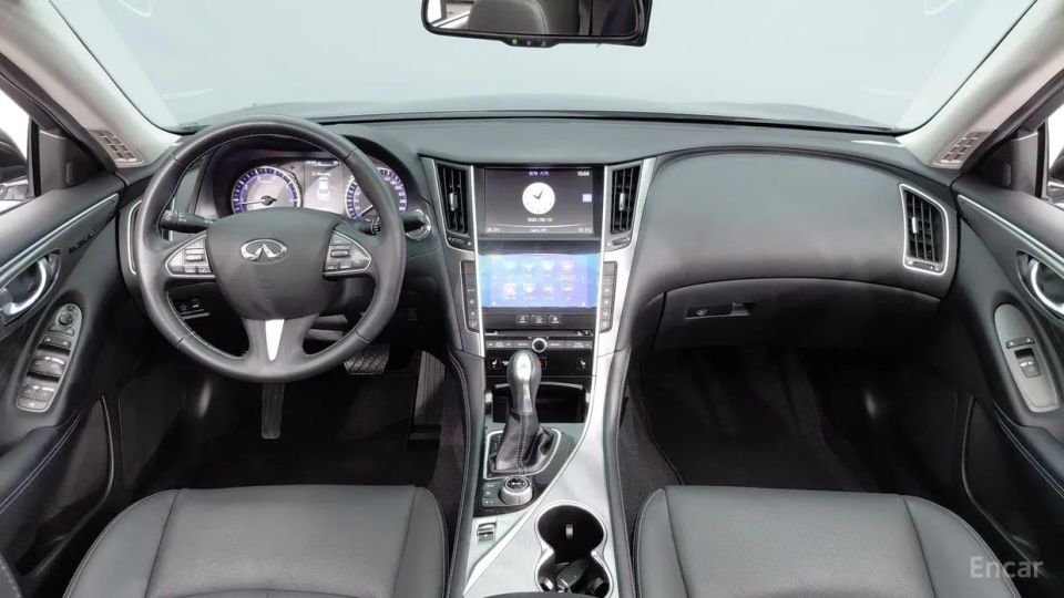 Infiniti Q50