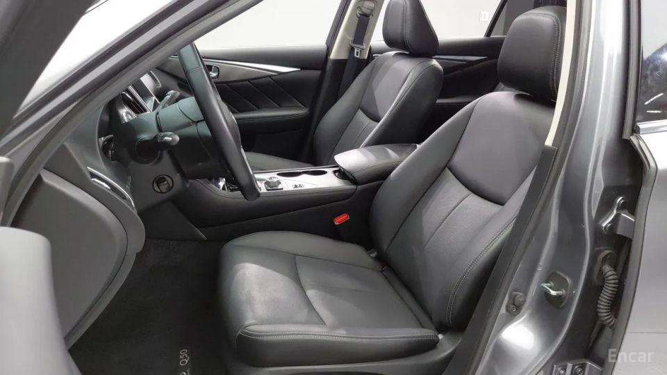 Infiniti Q50