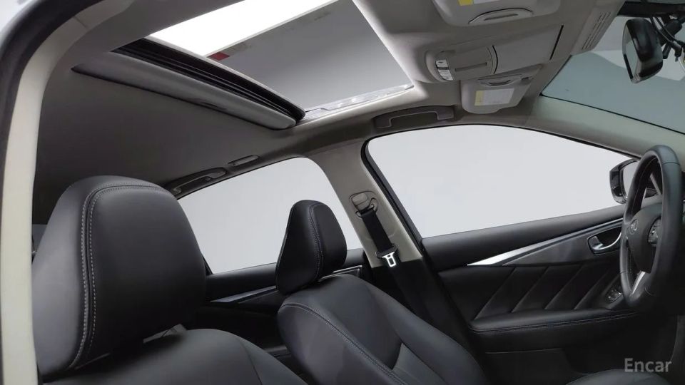 Infiniti Q50