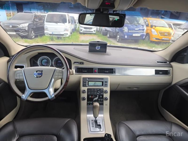 Volvo XC70