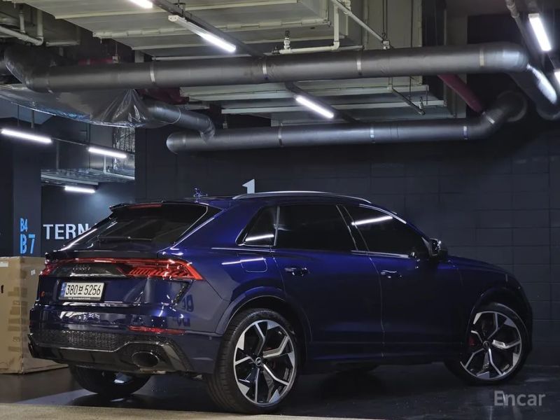 Audi rsq8