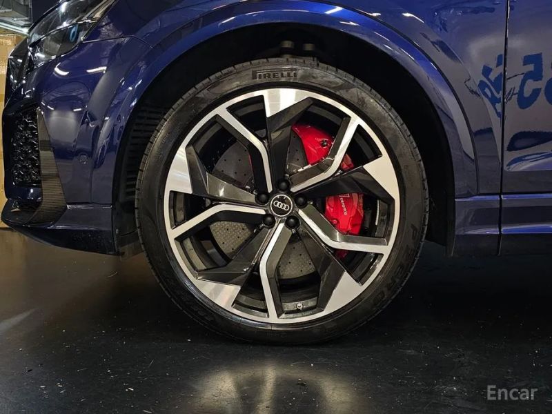 Audi rsq8