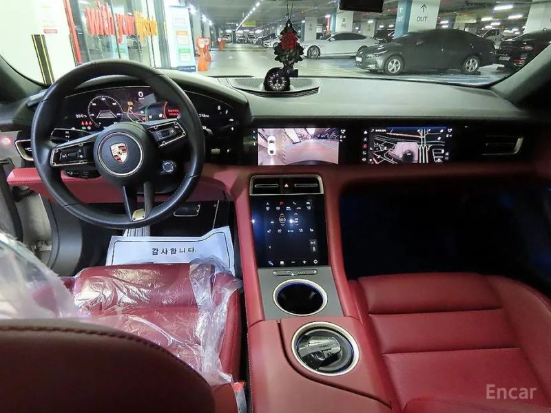 Porsche Taycan