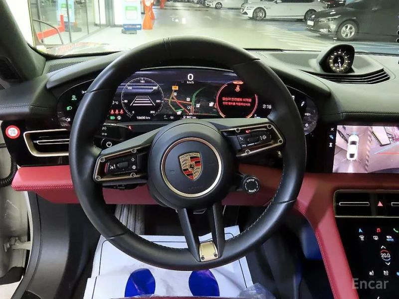 Porsche Taycan