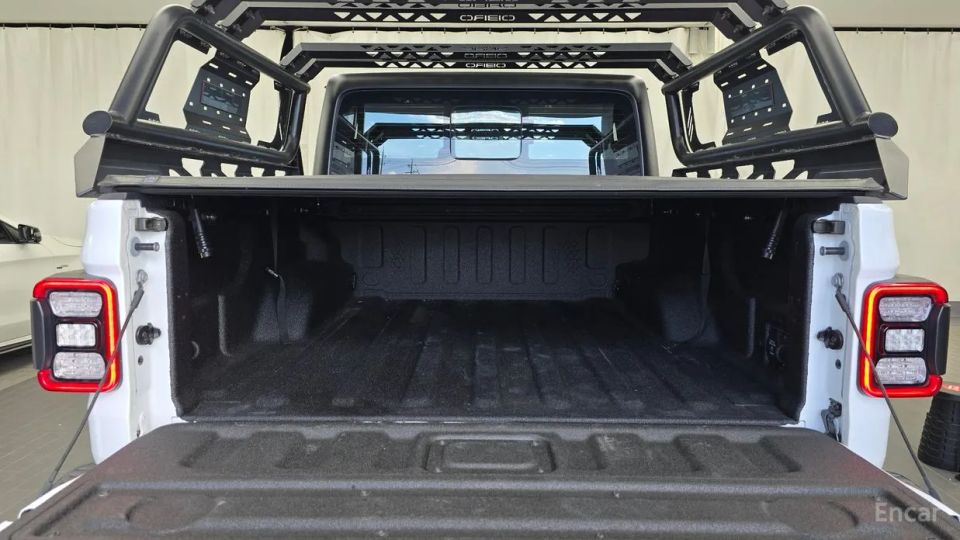 Jeep gladiator