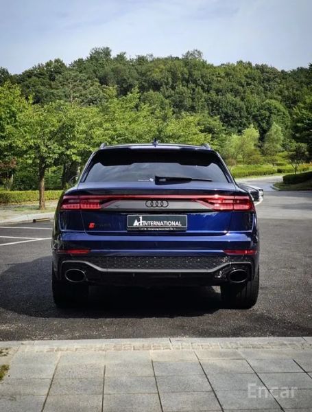Audi rsq8