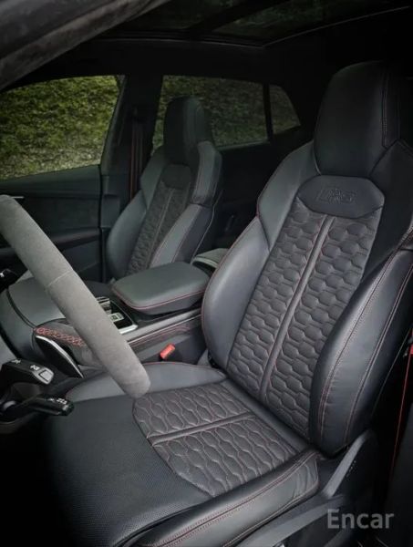 Audi rsq8