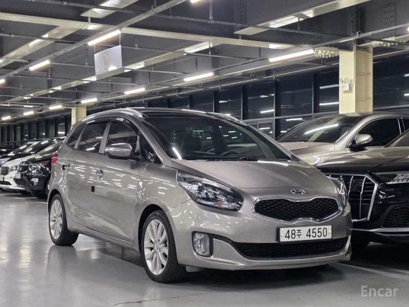 Kia Carens