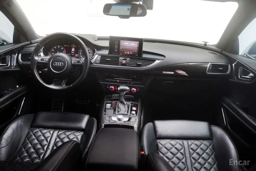 Audi S7