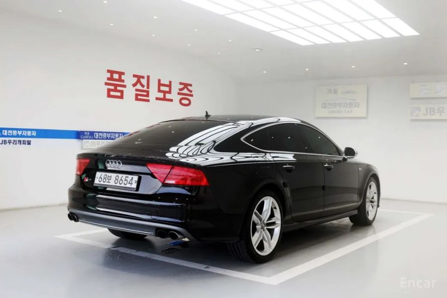 Audi S7