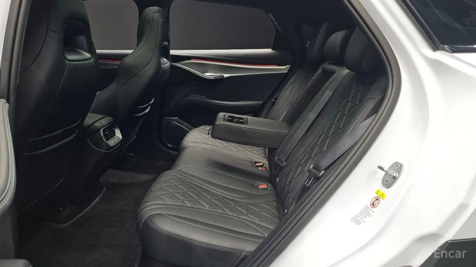 BYD Sealion 7