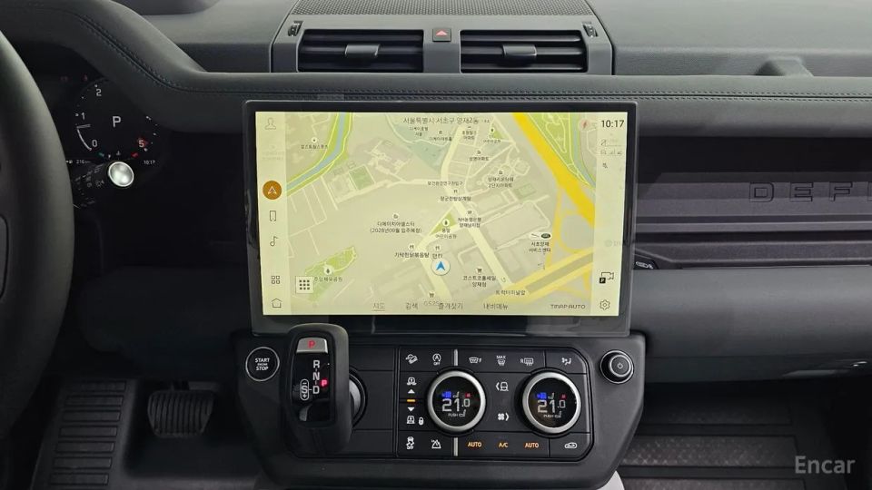 Land Rover Defender
