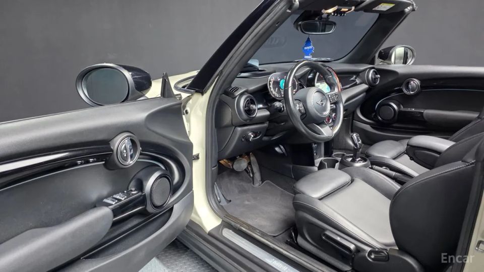 Mini Cooper Convertible