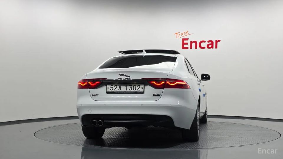 Jaguar xf