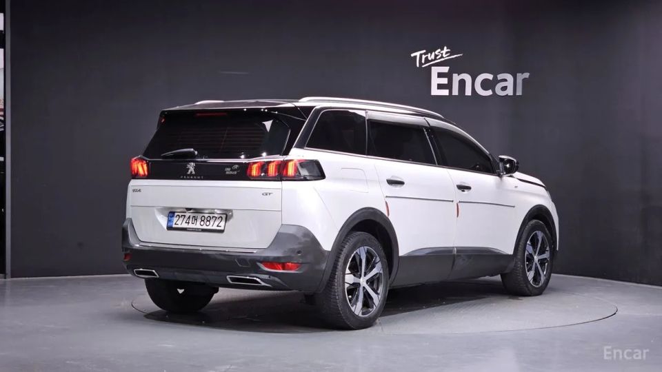 Peugeot 5008