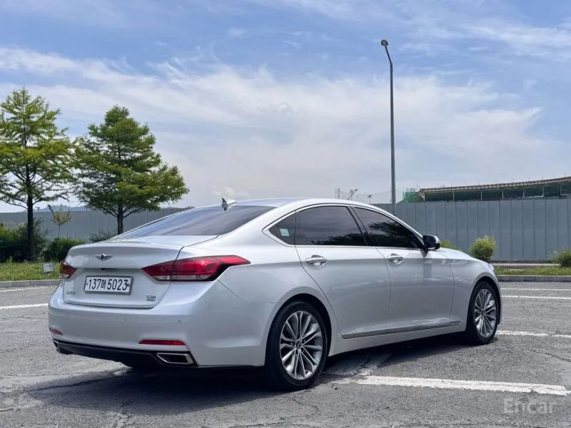 Hyundai Genesis
