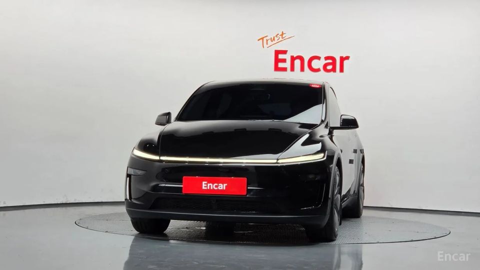 Tesla model-y