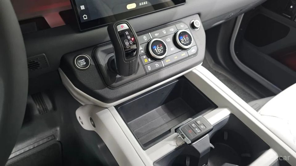 Land Rover Defender