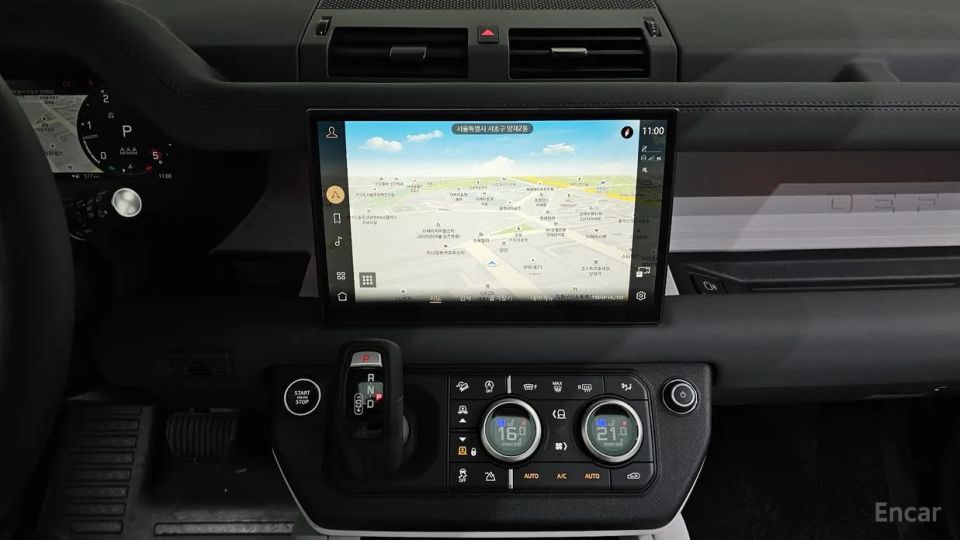 Land Rover Defender