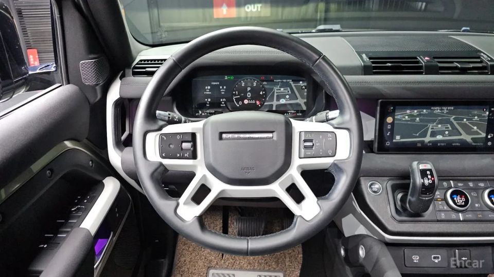 Land Rover Defender