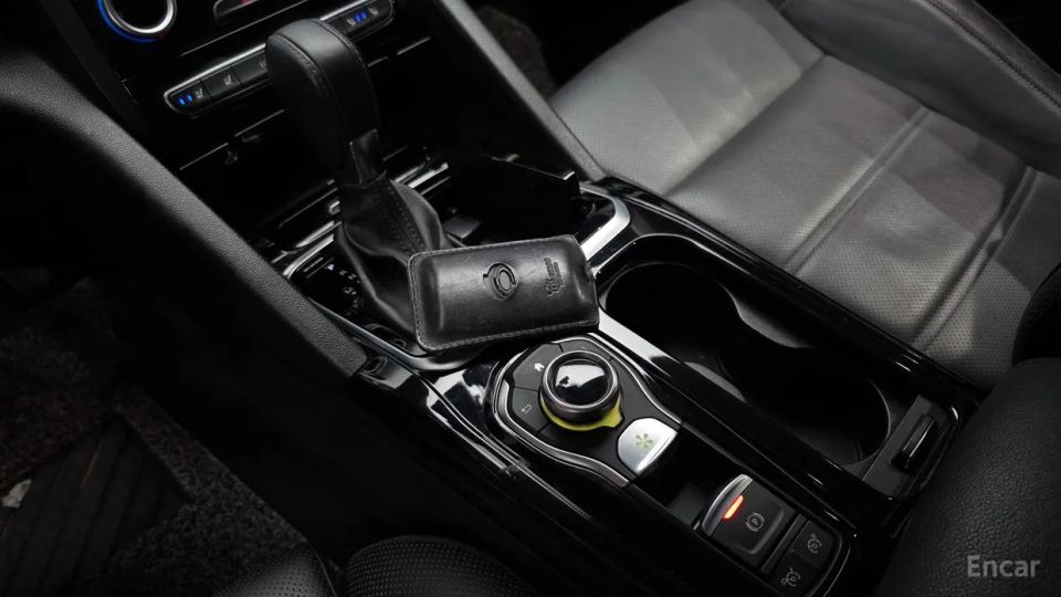 Renault-KoreaSamsung SM6