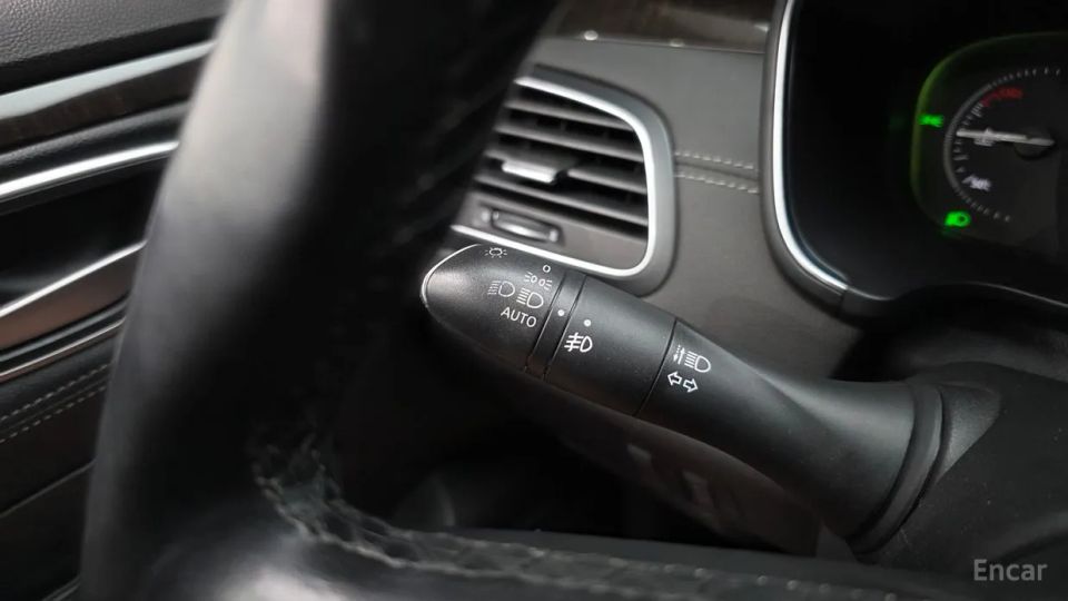 Renault-KoreaSamsung SM6