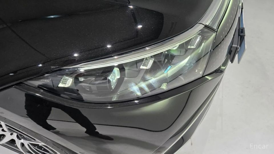 Mercedes-Benz EQS