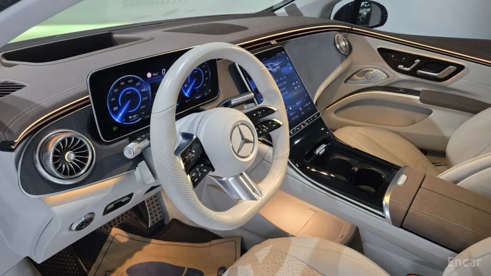 Mercedes-Benz EQS