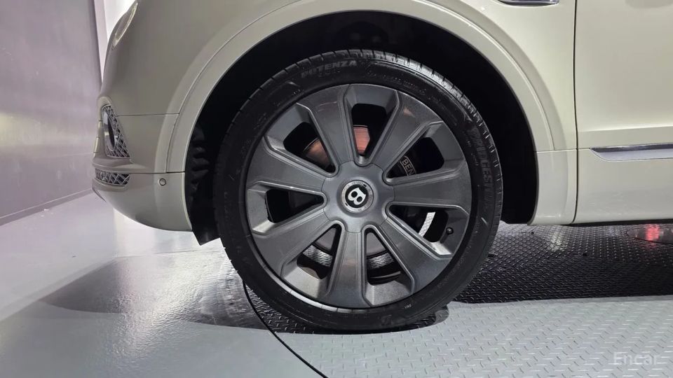 Bentley Bentayga