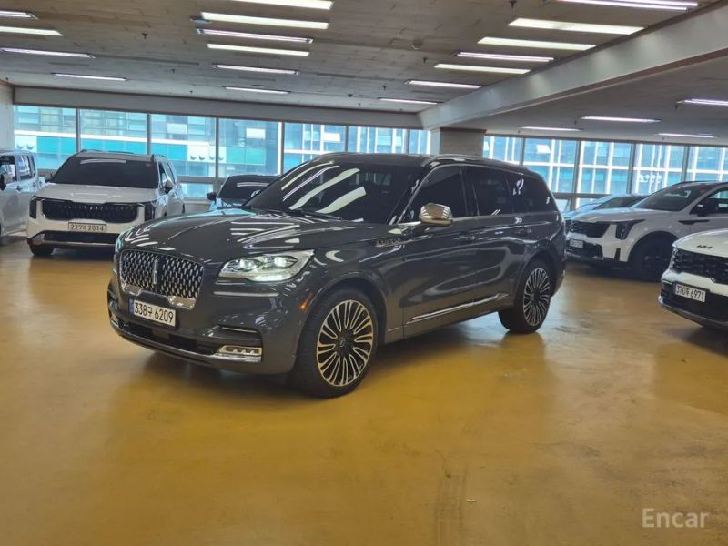 Lincoln Aviator