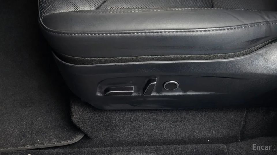 Tesla model-y