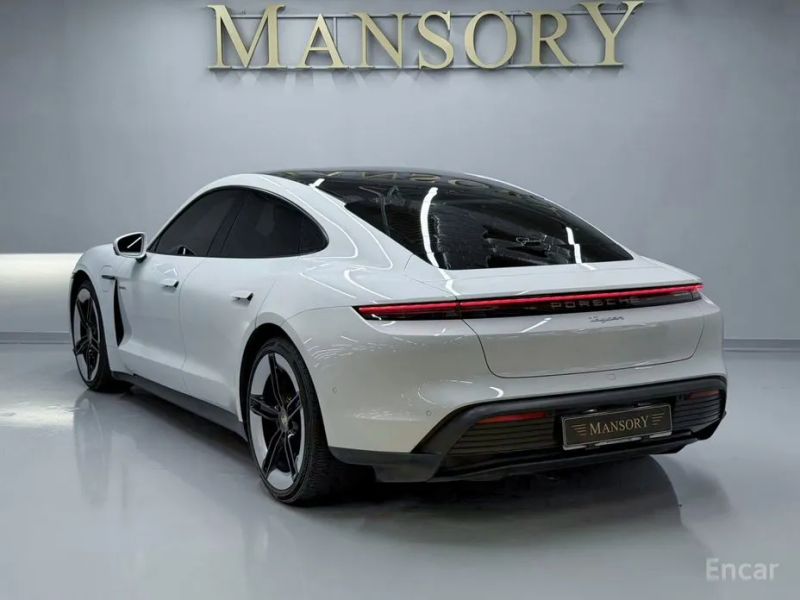 Porsche Taycan